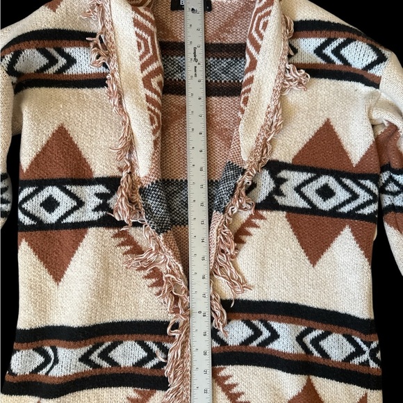 Geometric Patterned Cardigan - Brown and Cream - Picture 2 of 5
